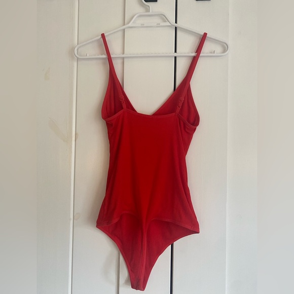 Red Aritzia bodysuit - Picture 3 of 3